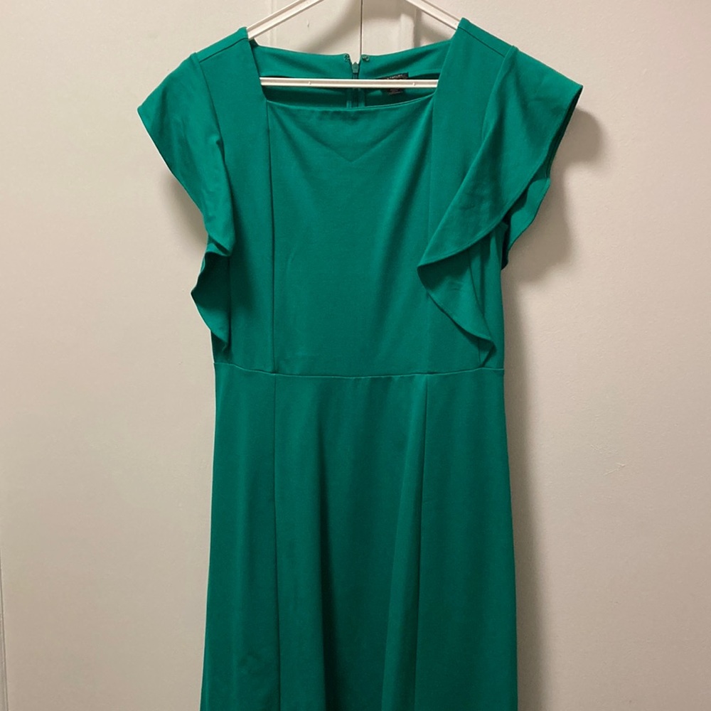 Ann Taylor Dress with Ruffled Sleeves in Emerald Green